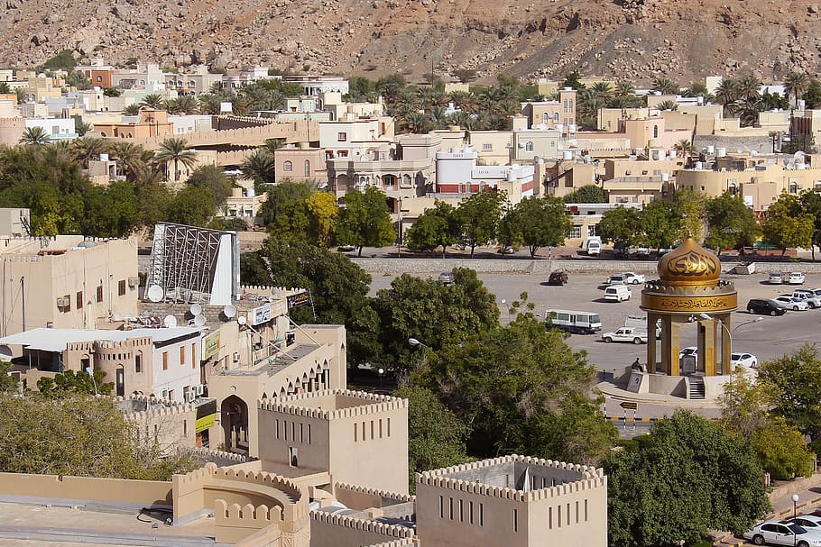 Circuit Oman (7 jours) hôtel+ transfert+ chauffeur à  1575€